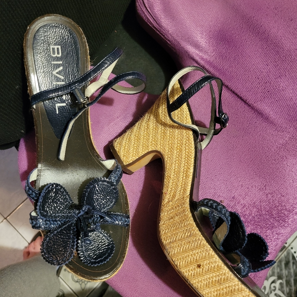 Biviel Butterfly Wedge Sandal 9.5